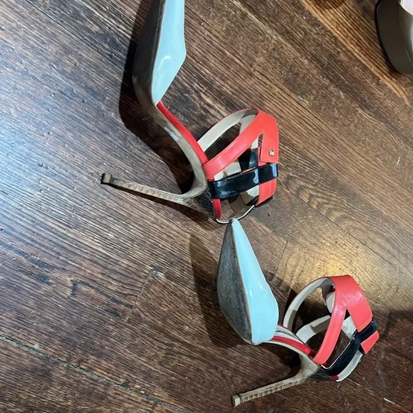 Manolo Blahnik heels in size 40 - Picture 3 of 5